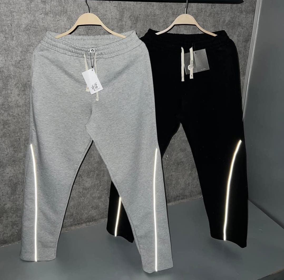 Balenciaga reflect